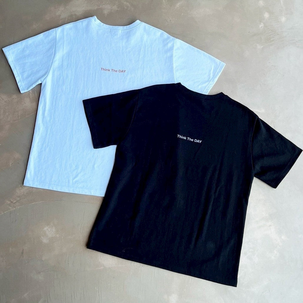 Mew Me Club Tee (CHALL) – Think The DAY