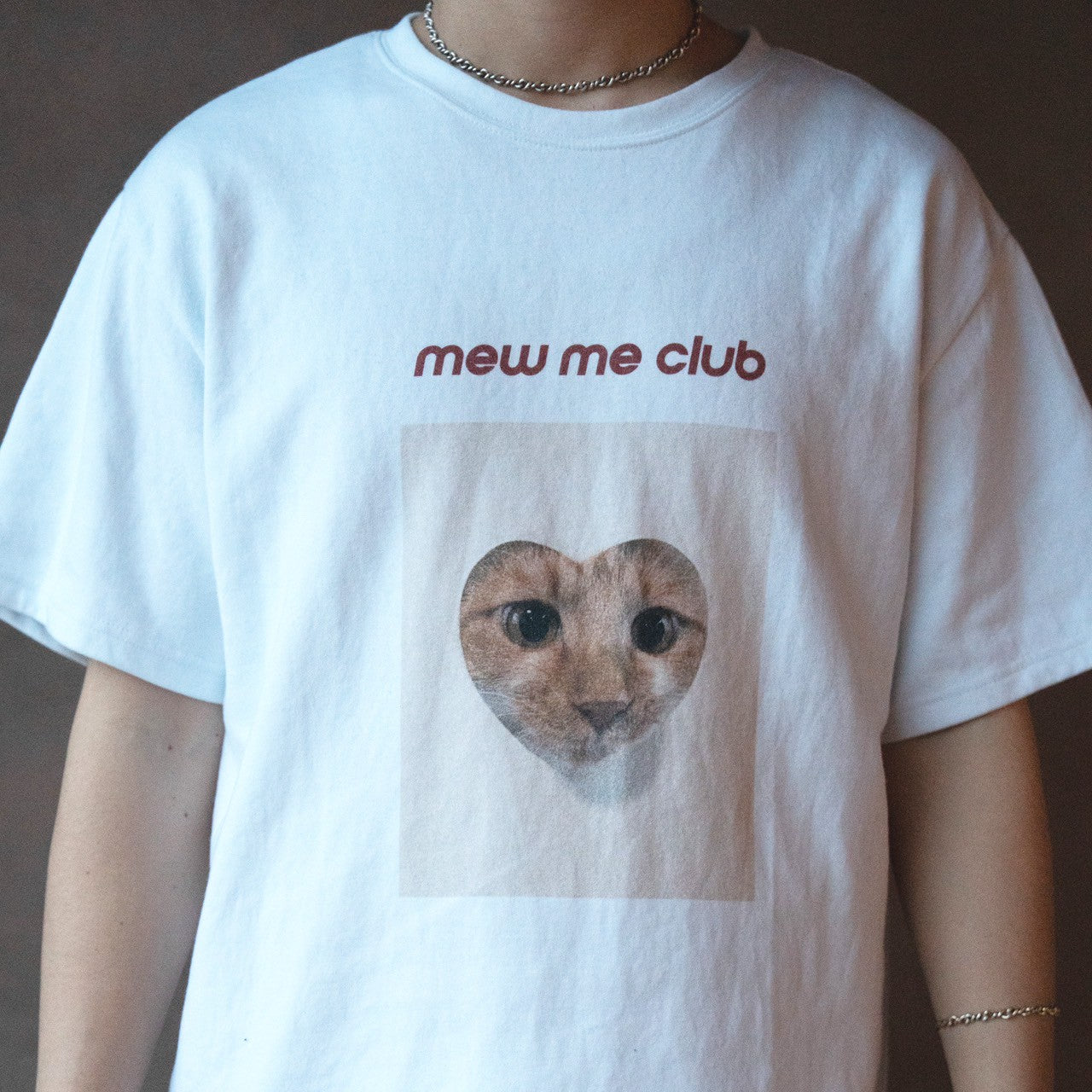 【新品未使用】Think the DAY Mew Me Club Tシャツ紗栄子 Mew Me Club Tee (CHALL) – Think The DAY