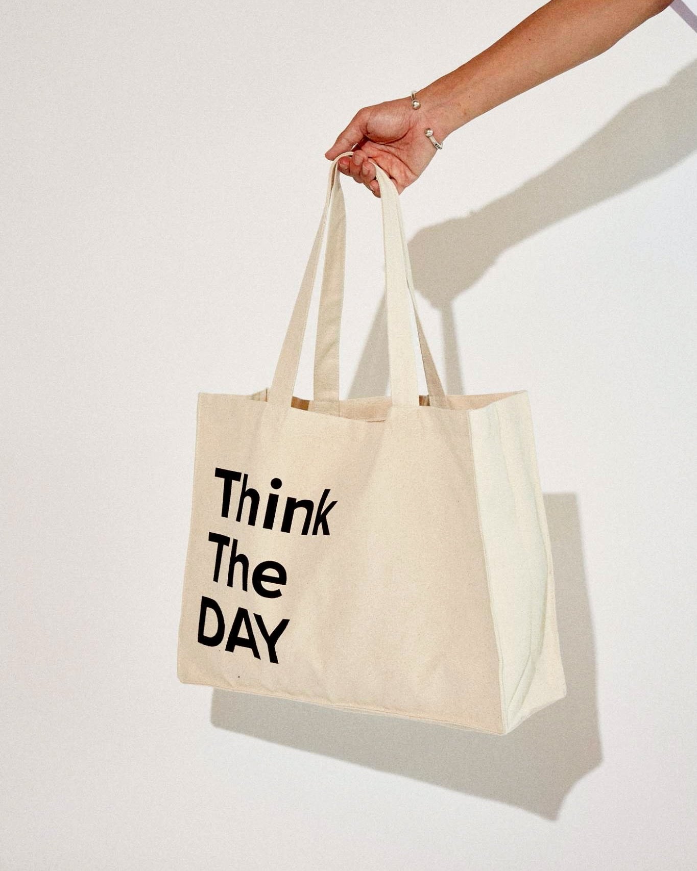 Think The DAYコットントートバッグ