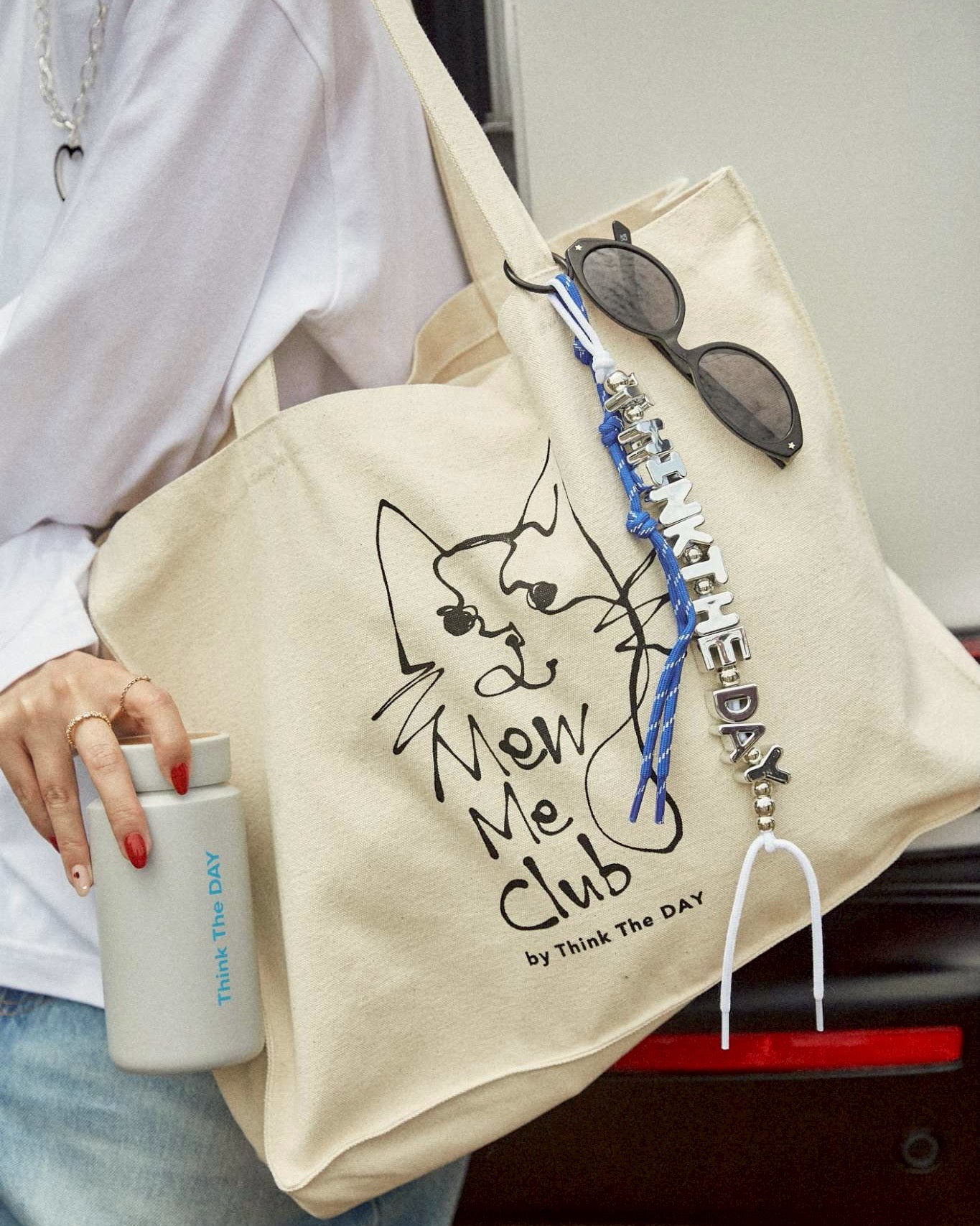 String Loop Charm(Think The DAY)