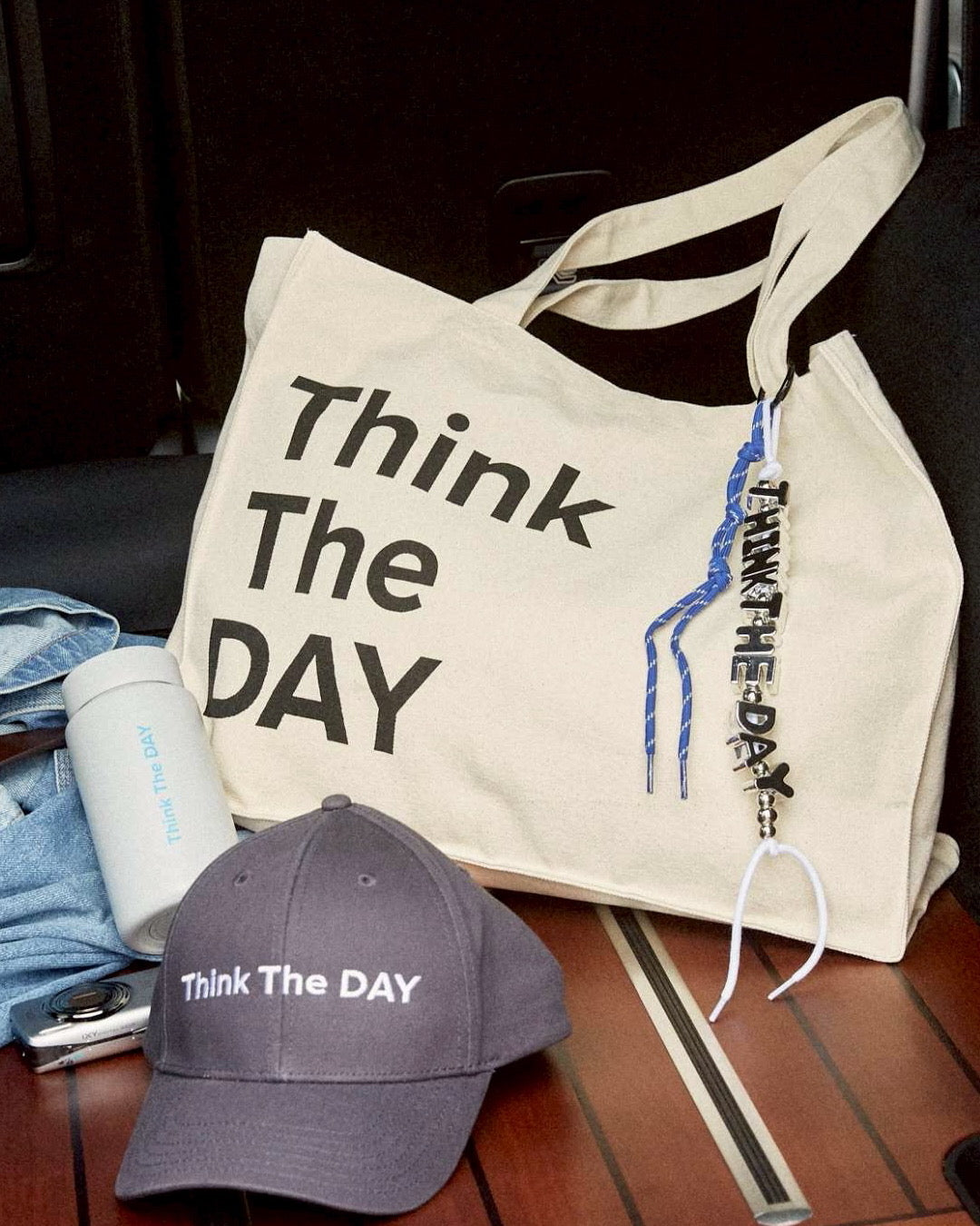 String Loop Charm(Think The DAY)