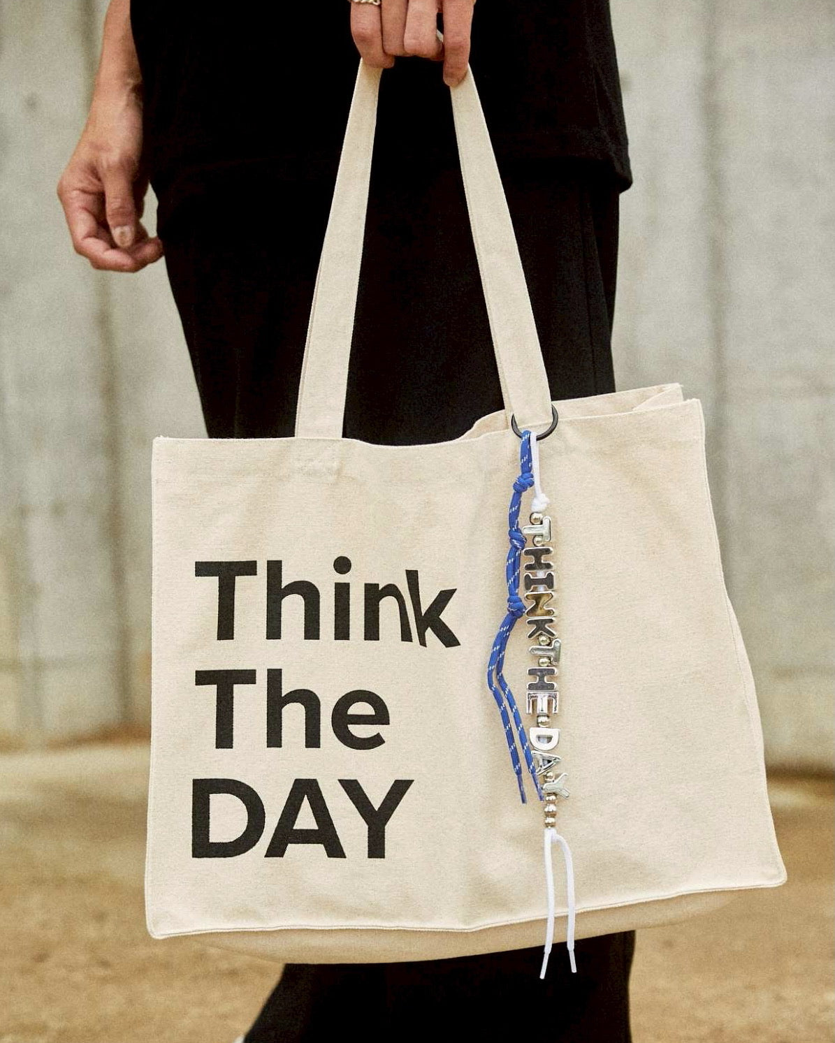 Think The DAYコットントートバッグ