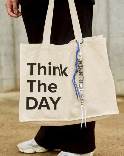 String Loop Charm(Think The DAY)